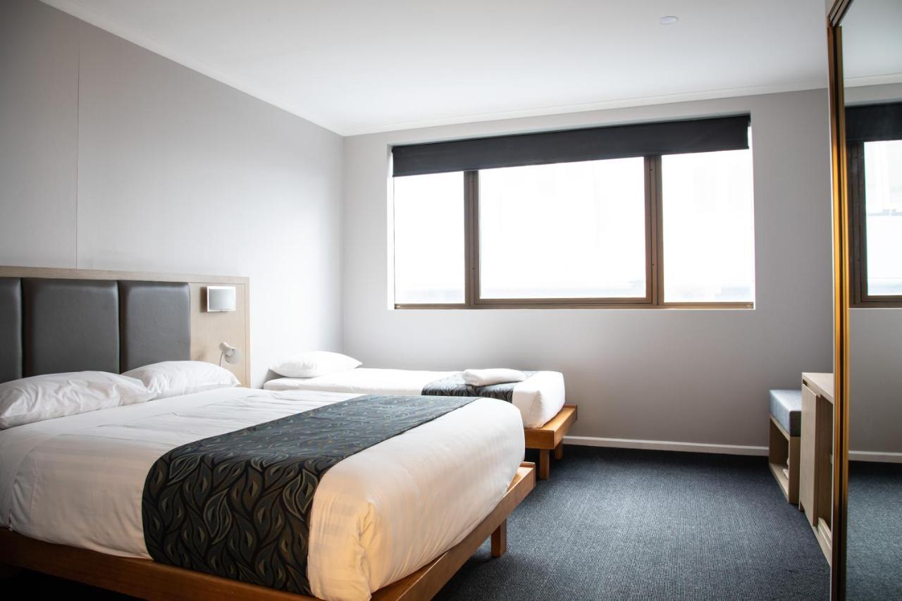 Studio Apartment Queen Single Bed CT2,1023298066:JPEG