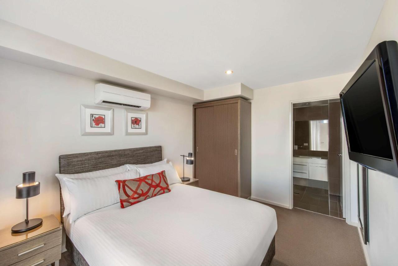 One Bedroom Apartment King or Twin